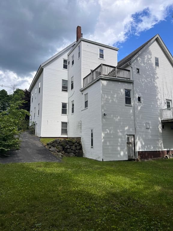 3 Family at 353 Chestnut St, Gardner MA 01440, Gardner, photo 2 of 39