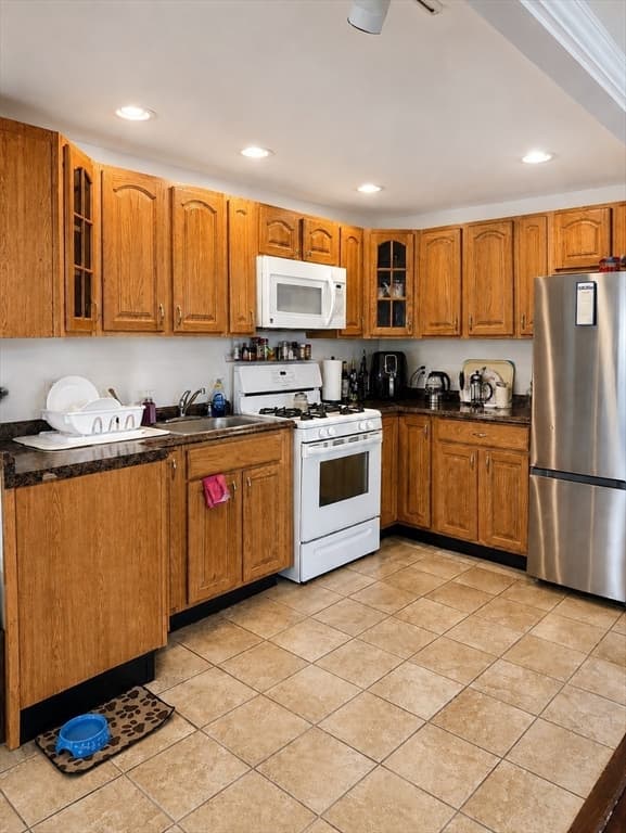 61 Church Street, New Bedford MA 02746 photo 10
