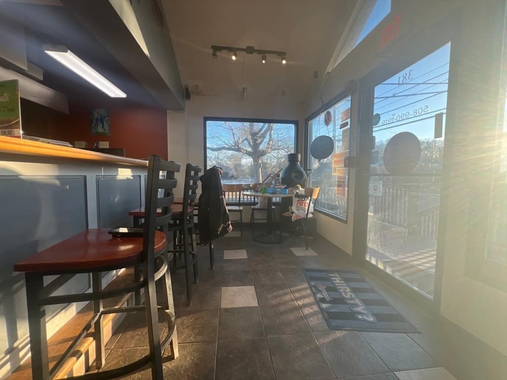 381 Sconticut Neck Rd, Fairhaven MA 02719 photo 20