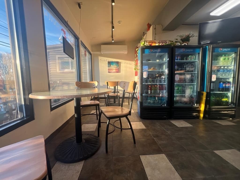 381 Sconticut Neck Rd, Fairhaven MA 02719 photo 21