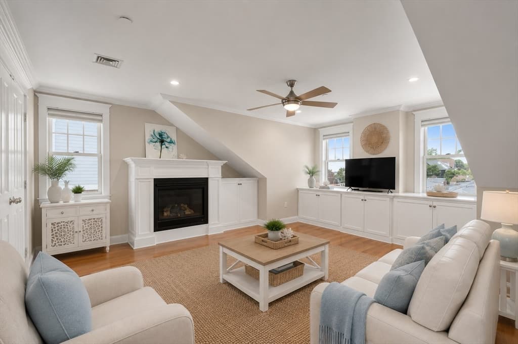Condominium at 27 Howland # 7, Plymouth MA 02360, Plymouth, photo 4 of 39