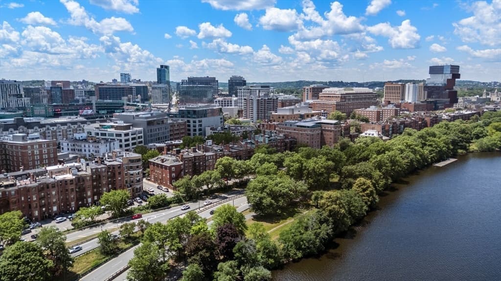 Condominium at 636 Beacon St # 505, Boston MA 02215, photo 25 of 26