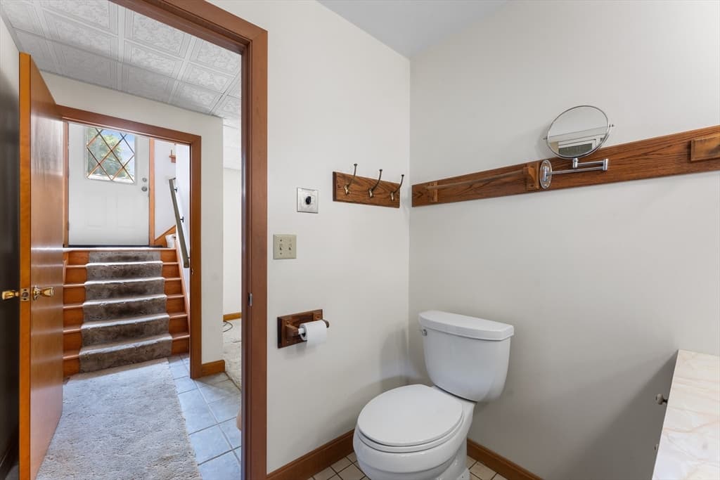Single Family Residence at 48 Westbrook Dr, Seekonk MA 02771, Seekonk, photo 29 of 33