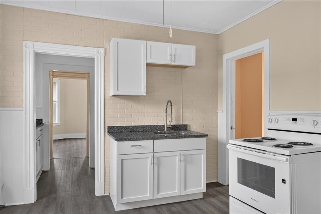 Multi Family at 1644-1646 N Main St, Palmer MA 01069, Palmer, photo 9 of 41