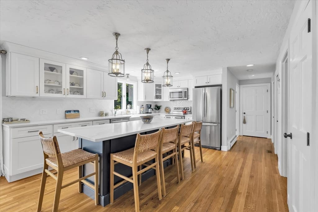 Single Family Residence at 27 Crestview Dr, Sandwich MA 02537, Sandwich, photo 13 of 41