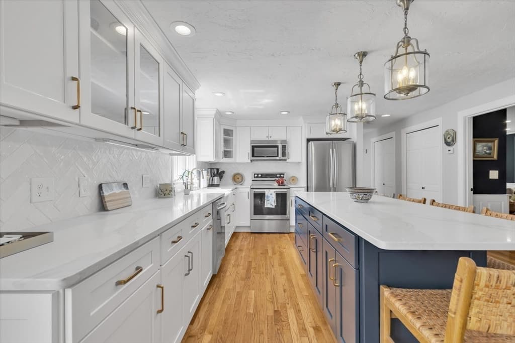 Single Family Residence at 27 Crestview Dr, Sandwich MA 02537, Sandwich, photo 16 of 41