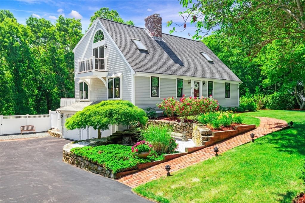Single Family Residence at 27 Crestview Dr, Sandwich MA 02537, Sandwich
