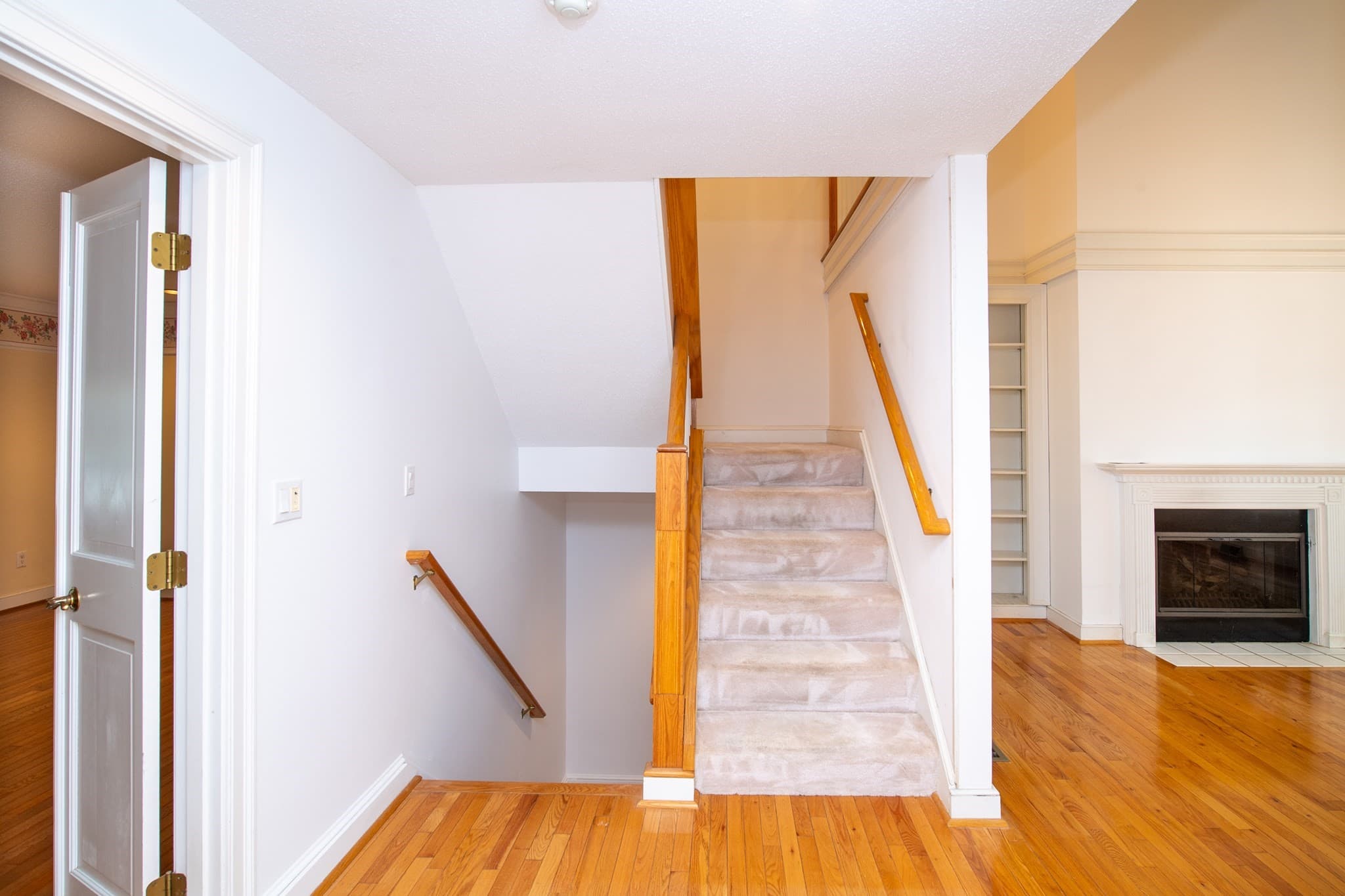 Single Family Residence at 10 Village Green Circle, Mashpee MA 02649, photo 18 of 42