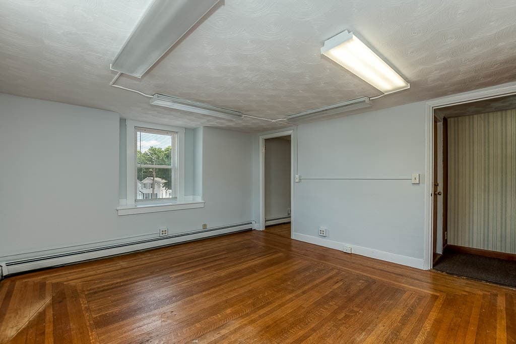 27 Jefferson St, Taunton MA 02780 photo 5