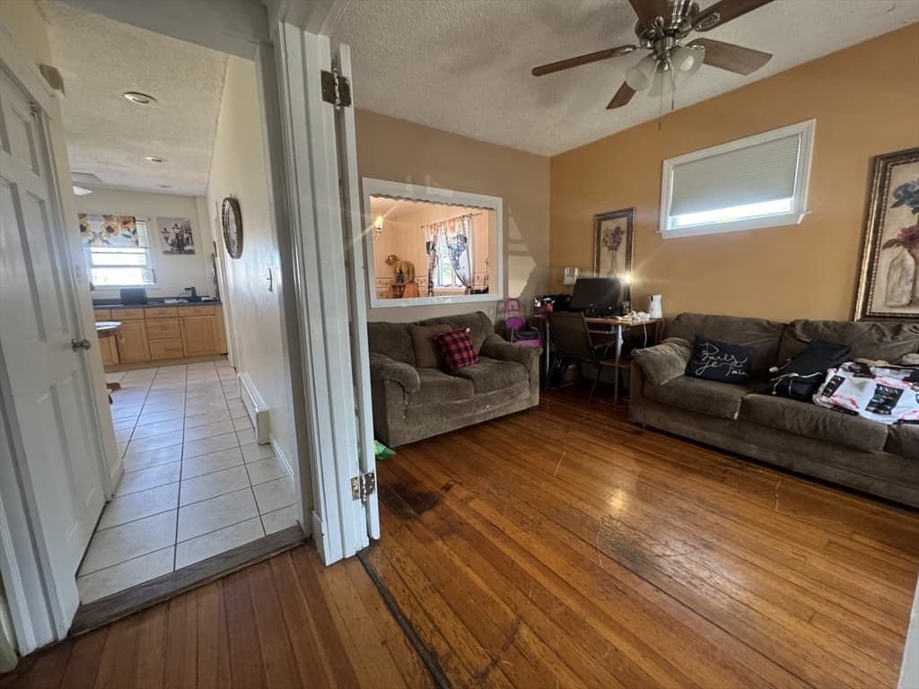 29 Adams Ave, Everett MA 02149 photo 6
