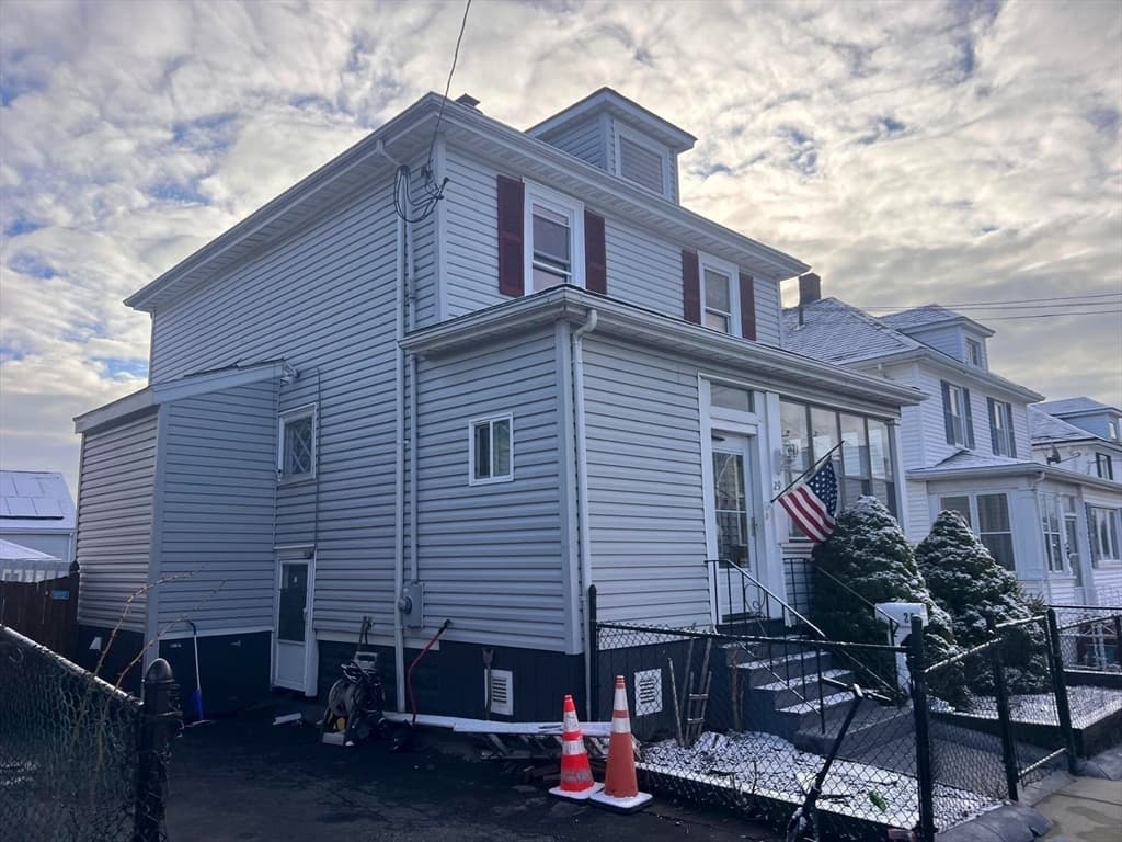 29 Adams Ave, Everett MA 02149 photo 5