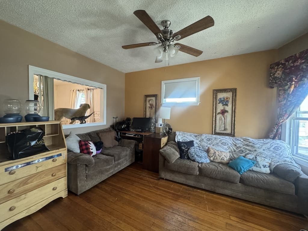 29 Adams Ave, Everett MA 02149 photo 15