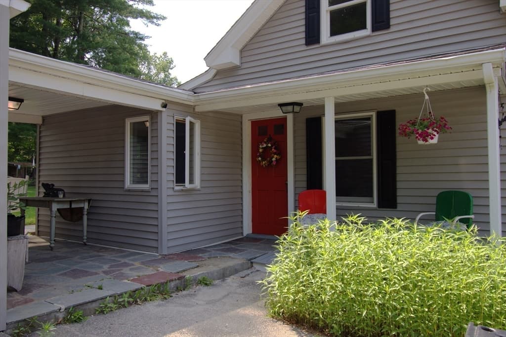 Single Family Residence at 41 Worcester Street, Grafton MA 01519, Grafton, photo 4 of 36