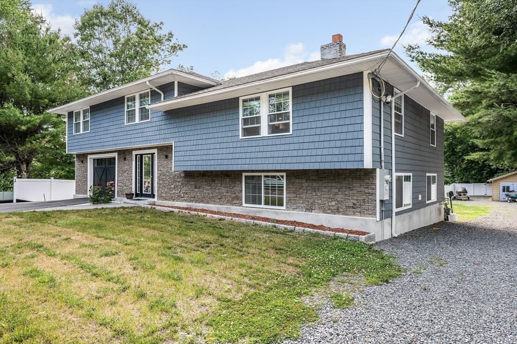 230 North St, Tewksbury MA 01876 photo 3