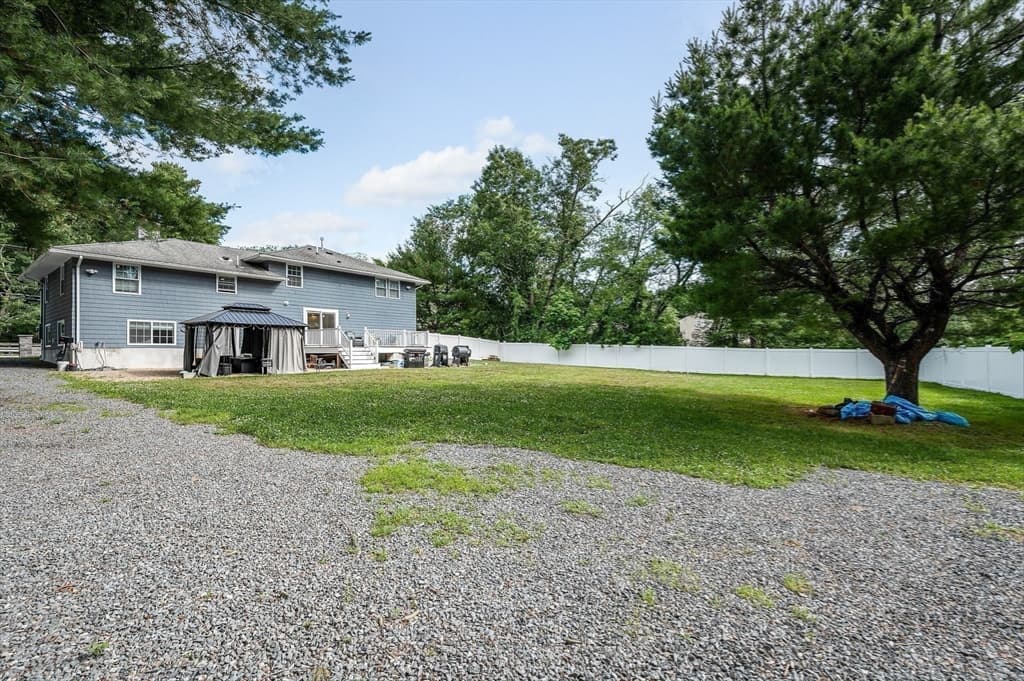 230 North St, Tewksbury MA 01876 photo 9