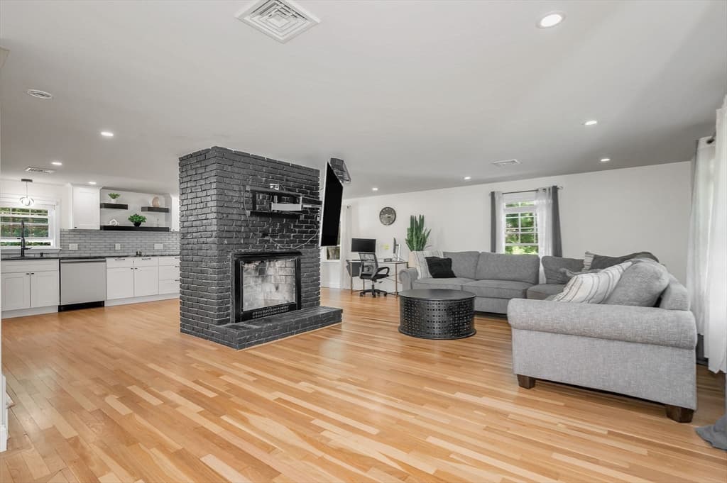 230 North St, Tewksbury MA 01876 photo 21