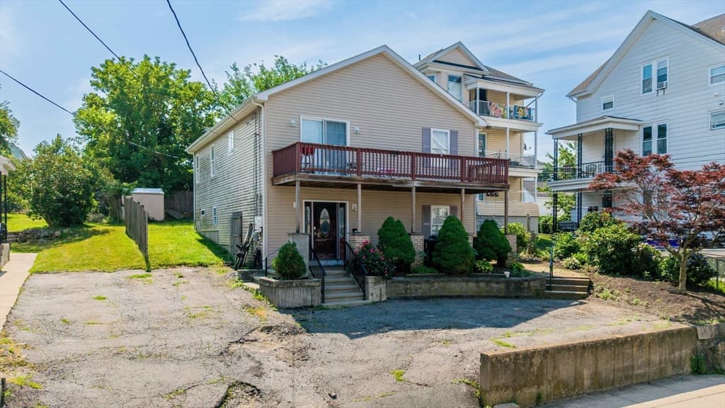 212 Haffards St, Fall River MA 02723 photo 2