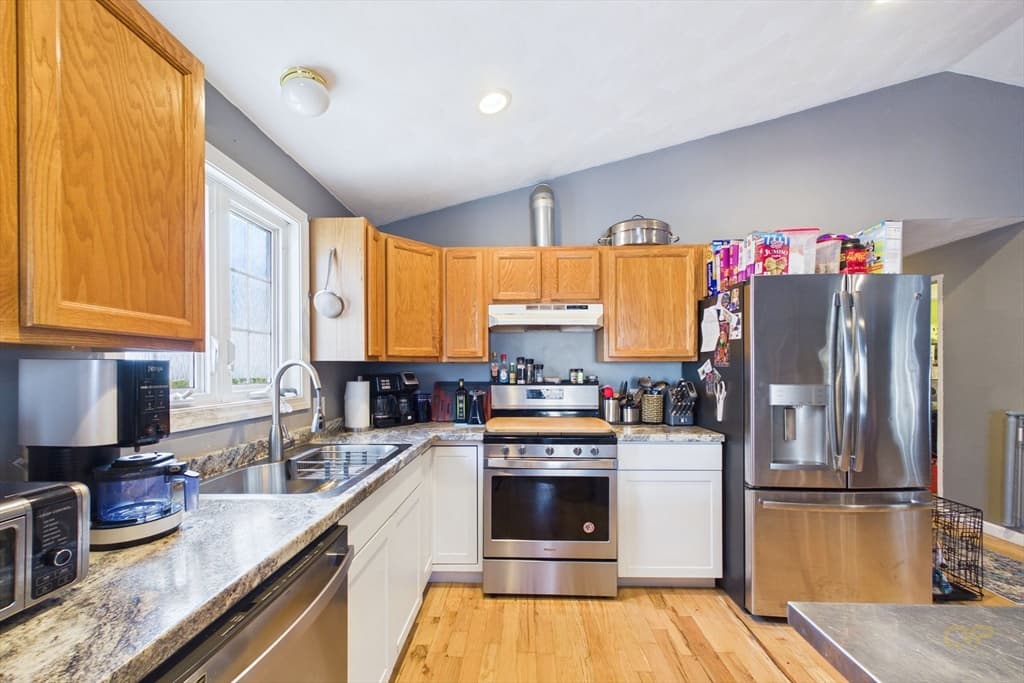 212 Haffards St, Fall River MA 02723 photo 6