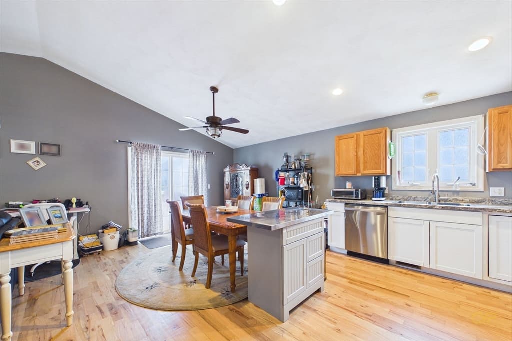 212 Haffards St, Fall River MA 02723 photo 8