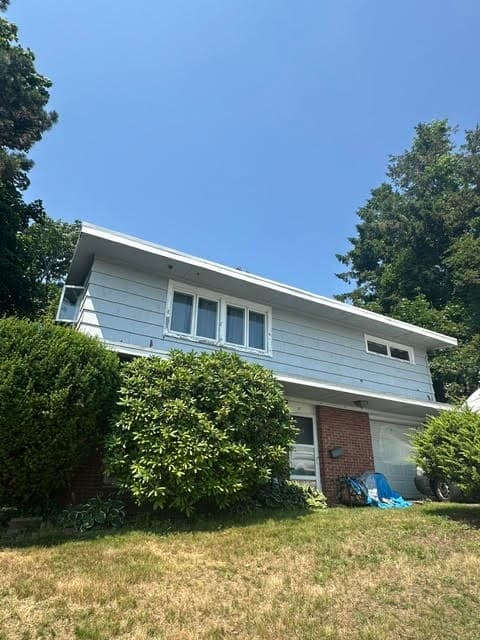 17 Mills Terrace, Nahant MA 01908