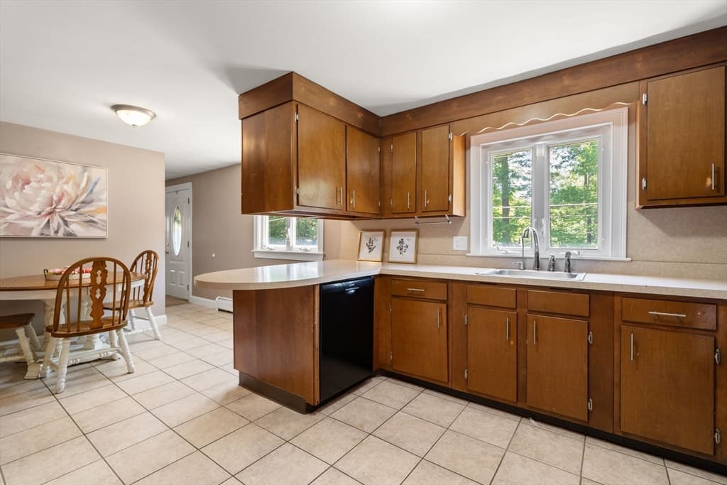 Multi Family at 9 Abbot St, Westford MA 01886, photo 7 of 32