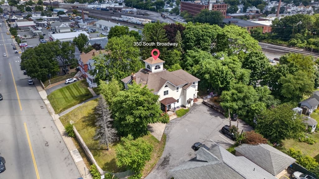 4 Family at 350 S Broadway, Lawrence MA 01843, Lawrence, photo 2 of 35