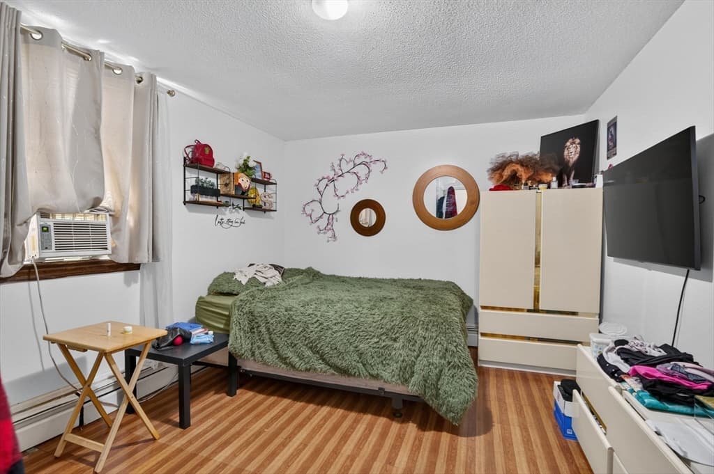 4 Family at 350 S Broadway, Lawrence MA 01843, Lawrence, photo 24 of 35