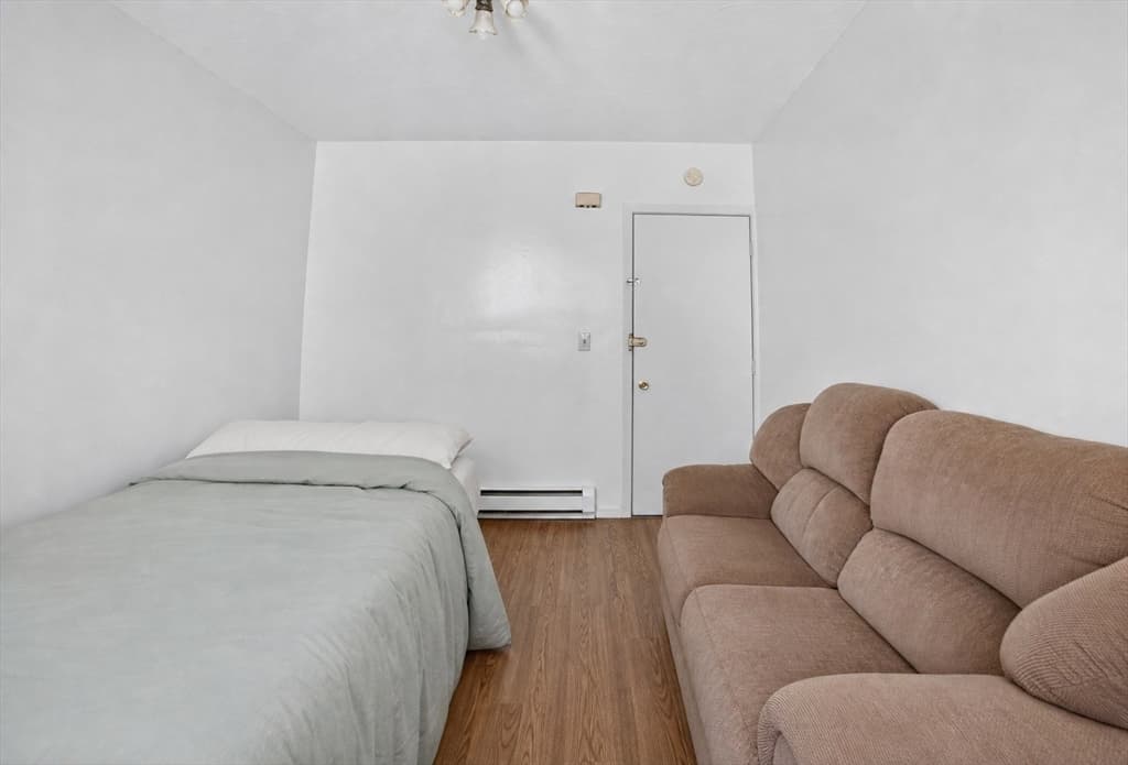 4 Family at 350 S Broadway, Lawrence MA 01843, Lawrence, photo 15 of 35