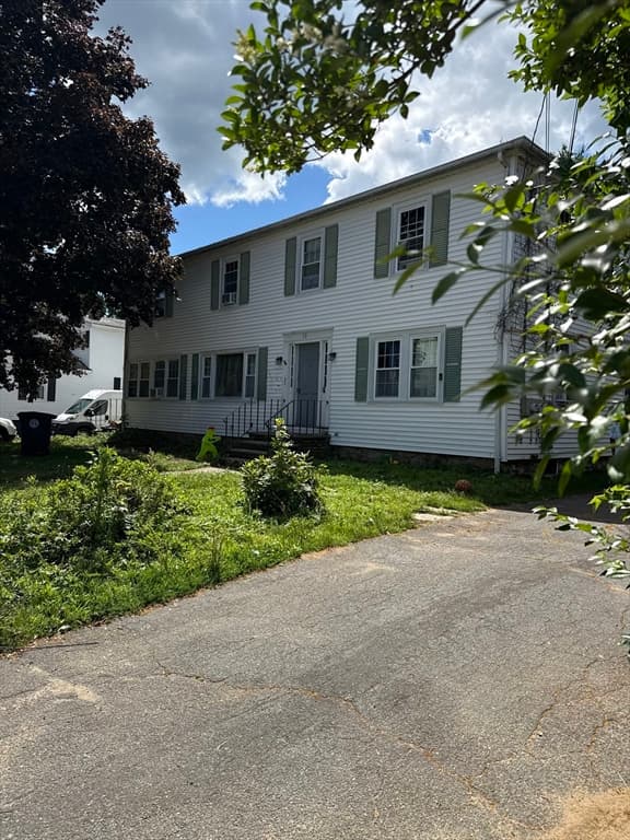 15 Liberty St, Southbridge MA 01550 photo 2
