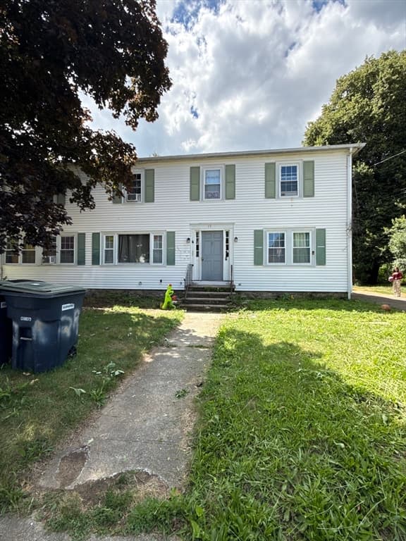 15 Liberty St, Southbridge MA 01550