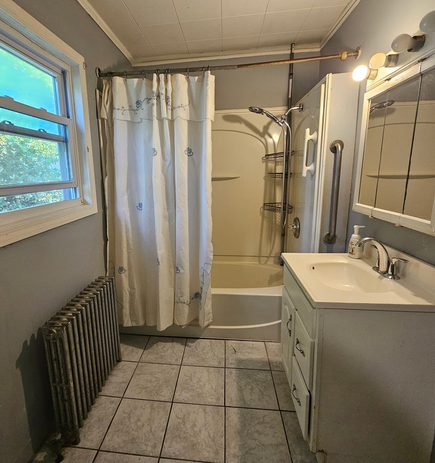 Multi Family at 75 Clifford St, Taunton MA 02780, Taunton, photo 12 of 24