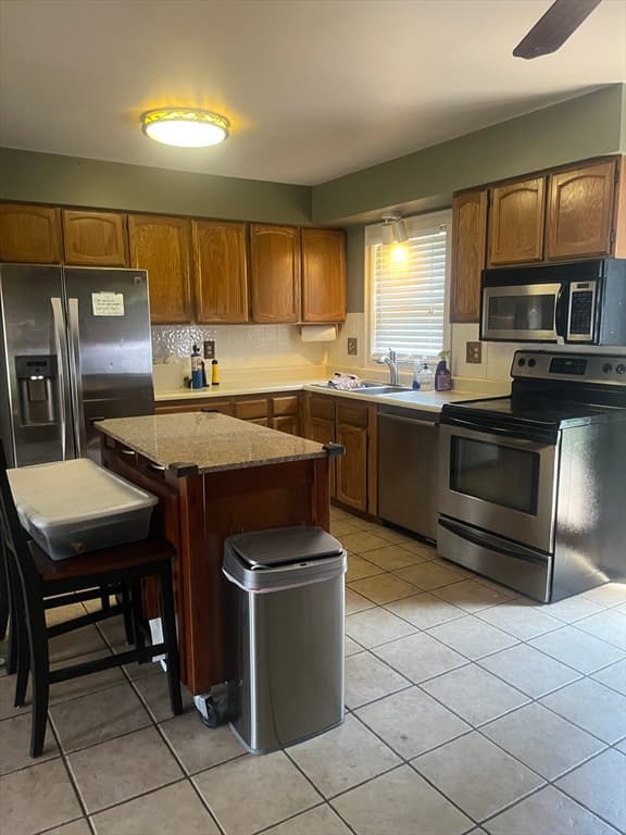 Single Family Residence at 25 Amos Drive, Springfield MA 01118, Springfield, photo 10 of 21