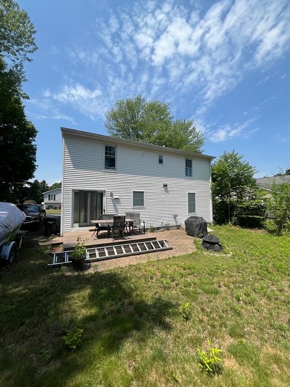 Single Family Residence at 25 Amos Drive, Springfield MA 01118, Springfield, photo 8 of 21