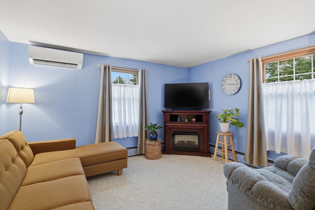 Single Family Residence at 51 Briarcliff St, Springfield MA 01128, Springfield, photo 26 of 42