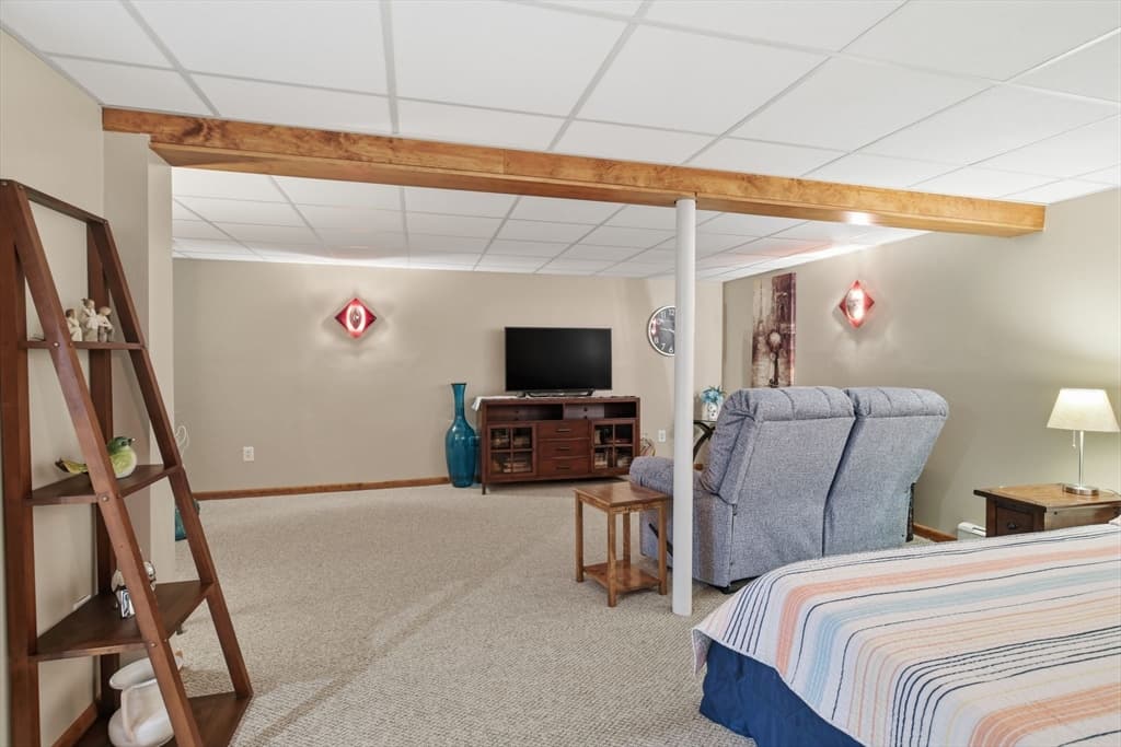 Single Family Residence at 51 Briarcliff St, Springfield MA 01128, Springfield, photo 32 of 42