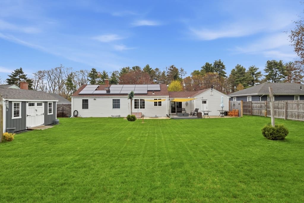 Single Family Residence at 51 Briarcliff St, Springfield MA 01128, Springfield, photo 41 of 42