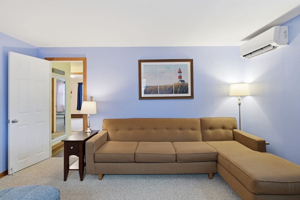 Single Family Residence at 51 Briarcliff St, Springfield MA 01128, Springfield, photo 29 of 42
