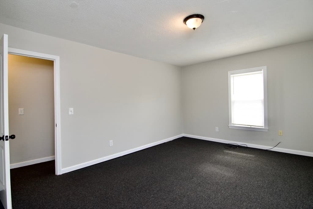 56-58 Grattan St, Chicopee MA 01020 photo 16