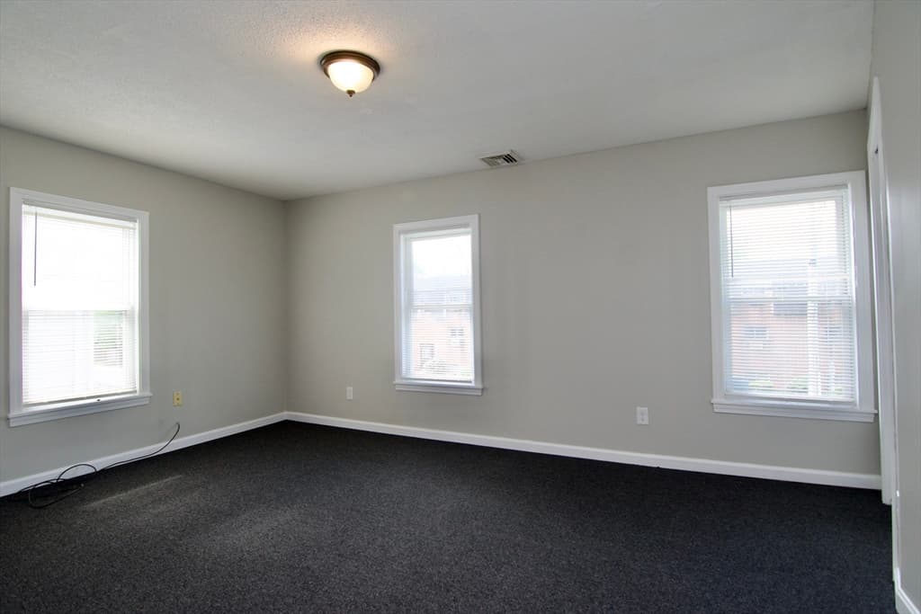 56-58 Grattan St, Chicopee MA 01020 photo 12