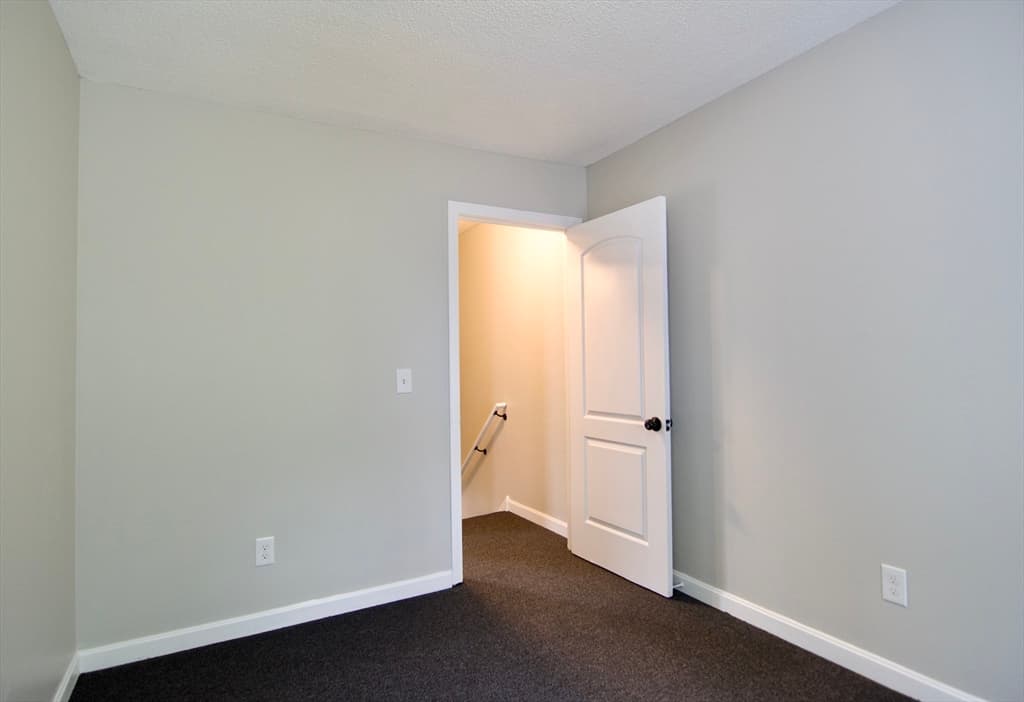 56-58 Grattan St, Chicopee MA 01020 photo 20