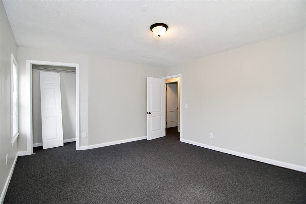 56-58 Grattan St, Chicopee MA 01020 photo 15
