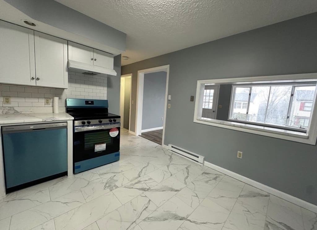 Single Family Residence at 20-8 Rice Ln, Worcester MA 01604, photo 8 of 21