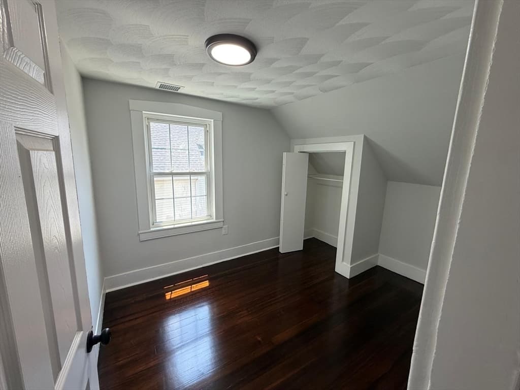 26 Sagamore St, Lynn MA 01902 photo 18
