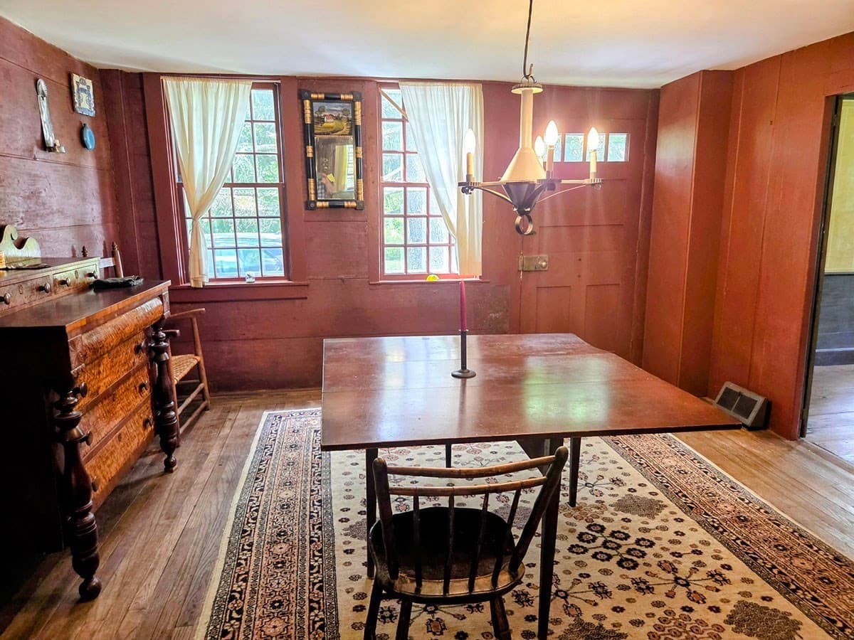 Single Family Residence at 24 Brookfield Rd, Brimfield MA 01010, Brimfield, photo 7 of 25