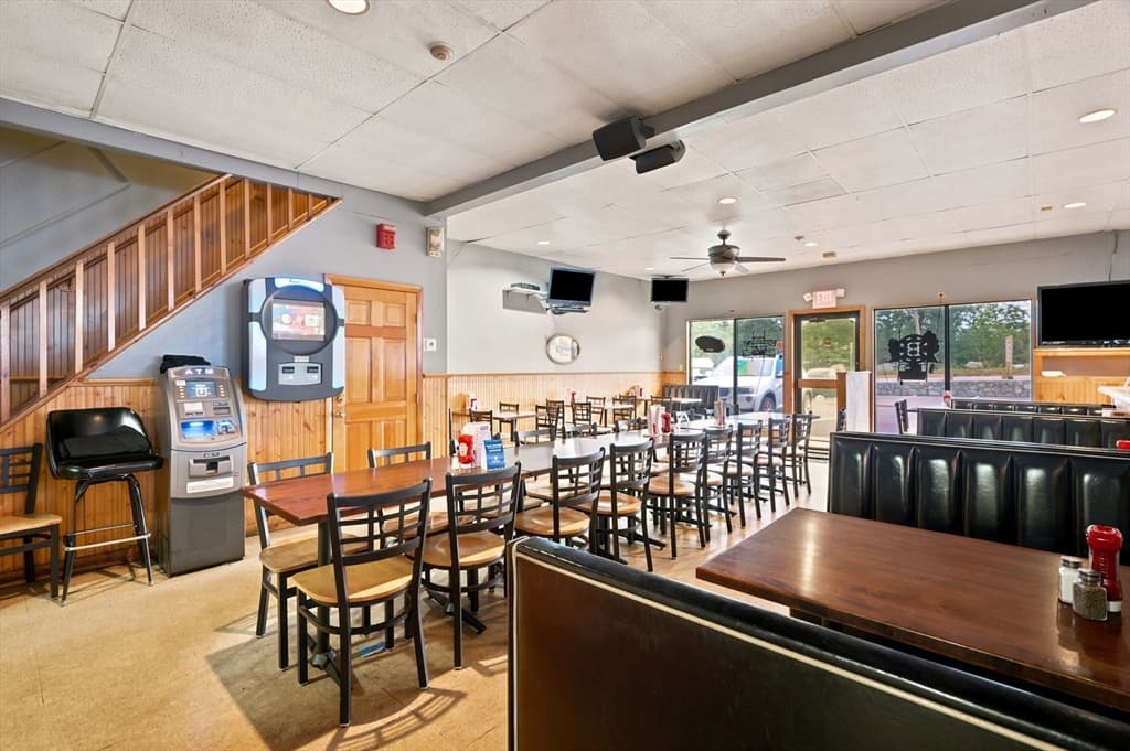 775 Quaker Highway, Uxbridge MA 01569 photo 13