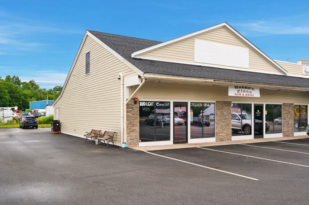 775 Quaker Highway, Uxbridge MA 01569 photo 3
