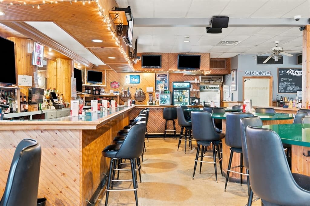 775 Quaker Highway, Uxbridge MA 01569 photo 10