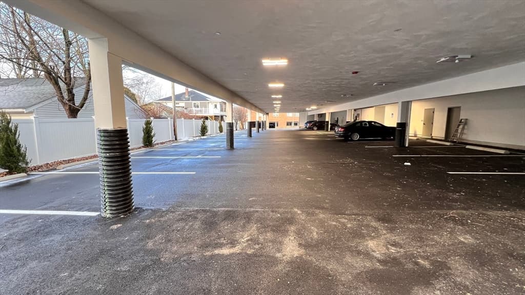 Condominium at 585 Washington St # 0305, Quincy MA 02169, photo 9 of 9