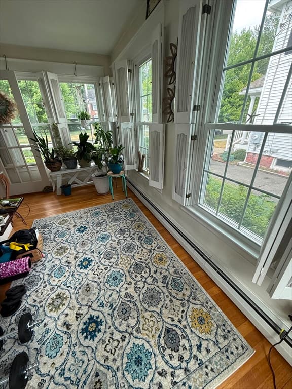 Single Family Residence at 174 Hopkins Pl, Longmeadow MA 01106, photo 4 of 23