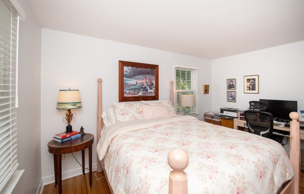 Single Family Residence at 12 Brook Drive, Fairhaven MA 02719, photo 13 of 36